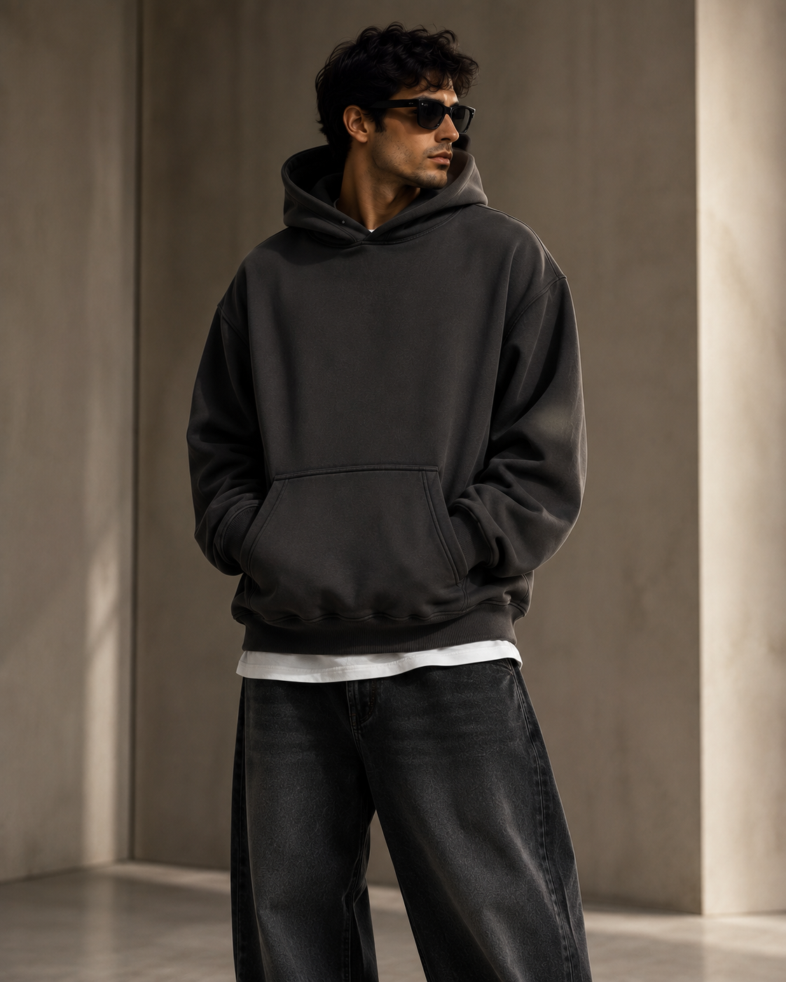 MEN'S HOODIES & SWEATS