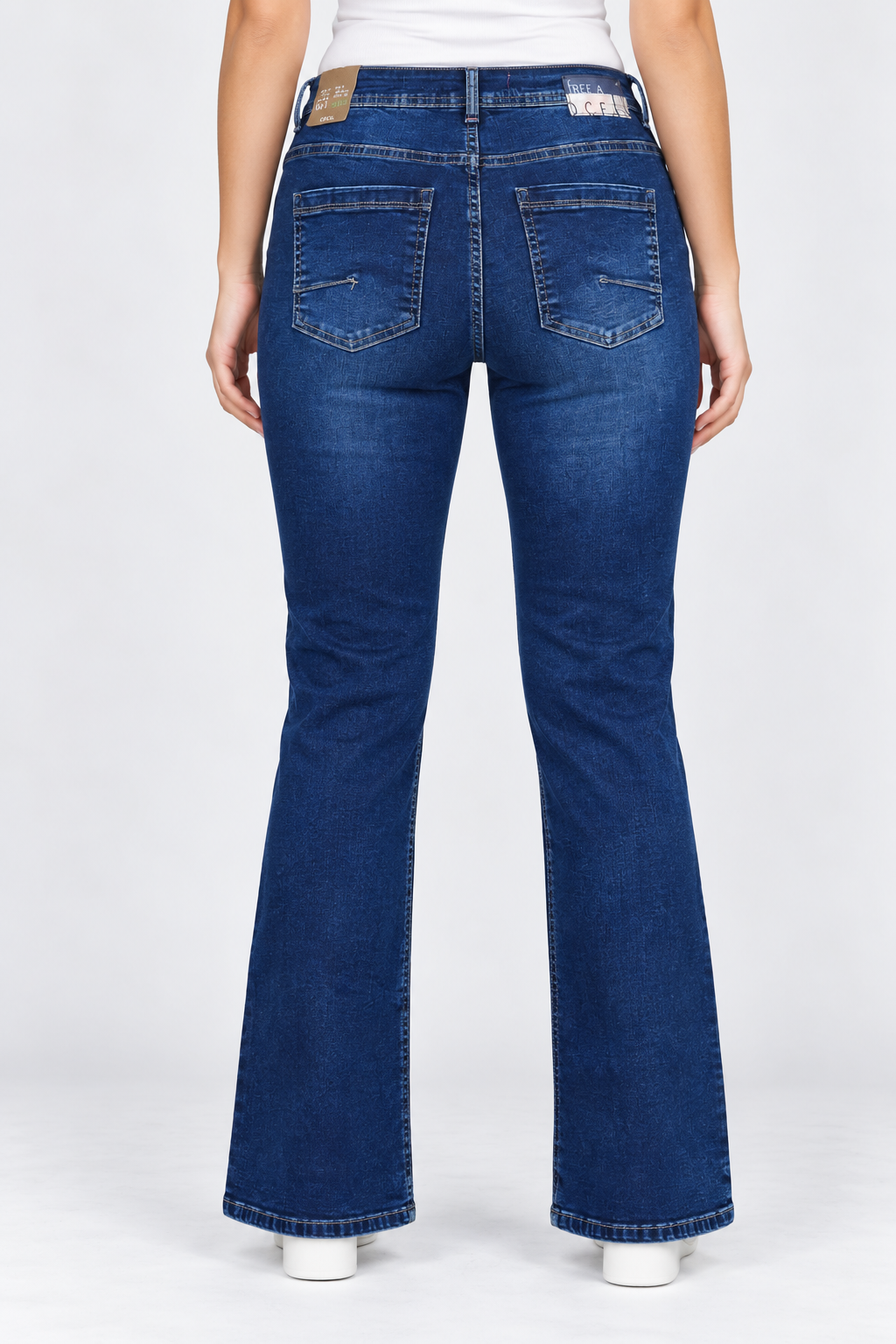 WOMEN BOOTCUT JEAN`S ST 28