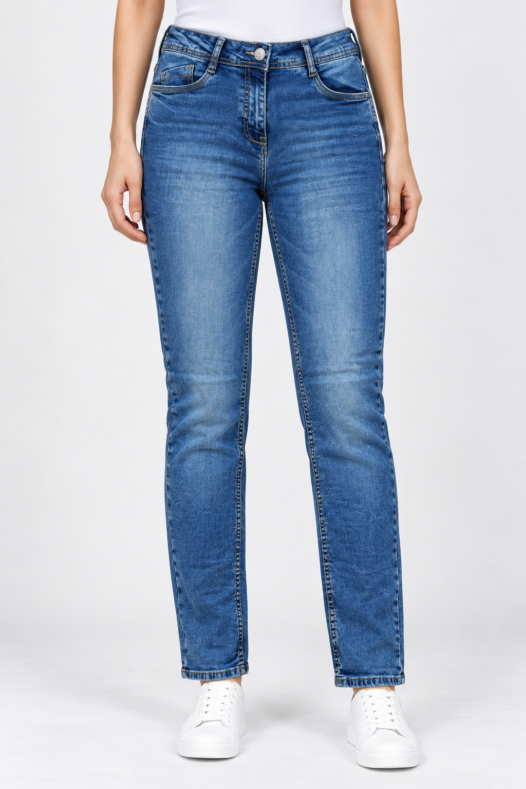 WOMEN SLIM FIT JEAN`S ST 6